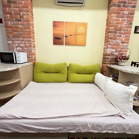 Barcelona Colorful Central Studio W Green Backyard โซเฟีย ภายนอก รูปภาพ